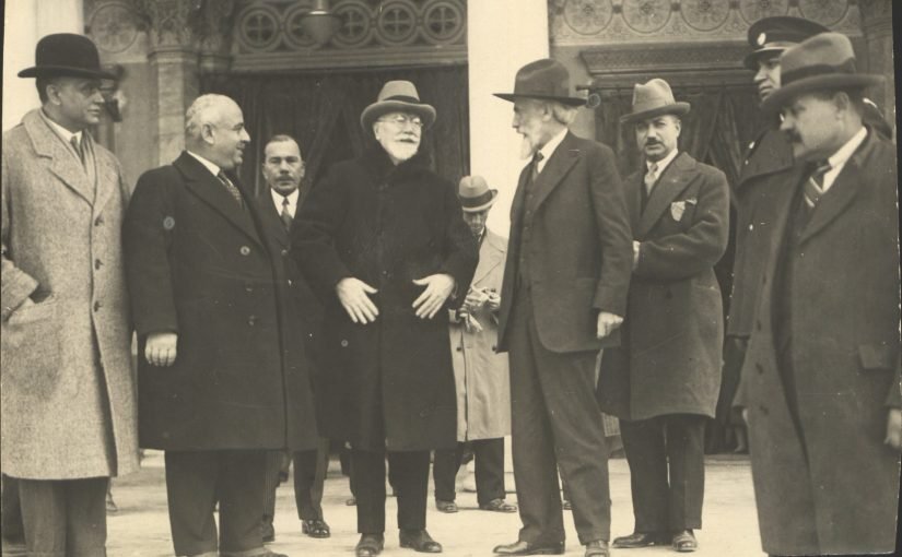 1928