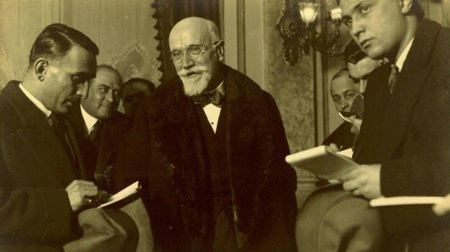 1910