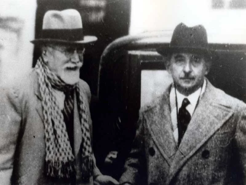 Ο Ελευθέριος Βενιζέλος με τον Ισμέτ Ινονού, τότε πρωθυπουργό της Τουρκίας (1922).
