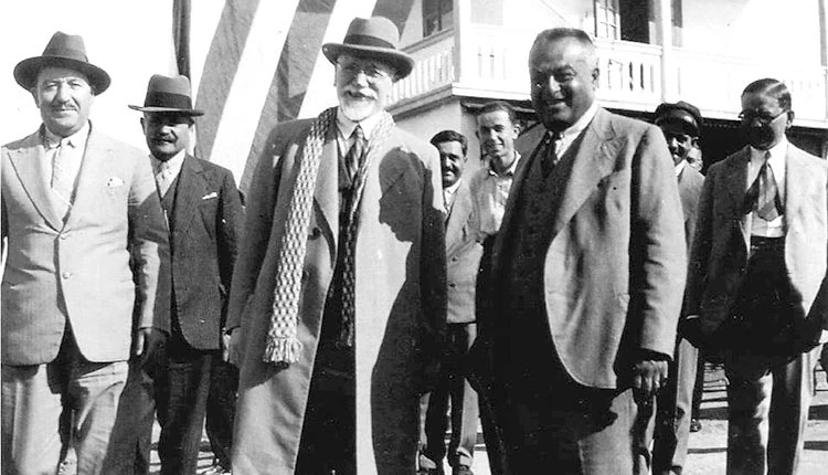 Ο Ελευθέριος Βενιζέλος στα Χανιά το 1930.